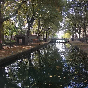  Apartment A Paris, Au Bord De L'eau France