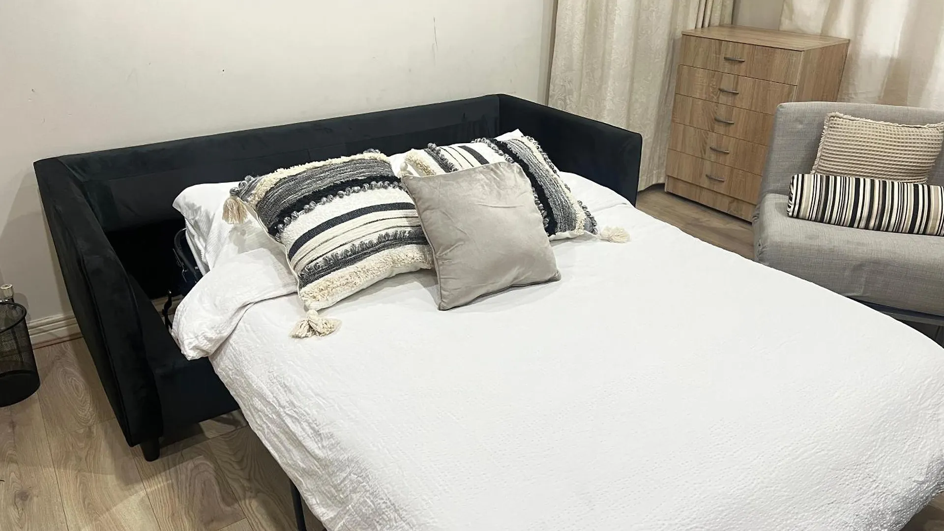 Canary Wharf O2 Excel Flat With Parking & Balcony London United Kingdom