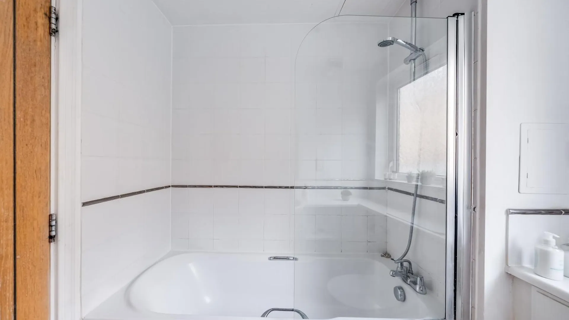 Apartment Canary Wharf O2 Excel Flat With Parking & Balcony London